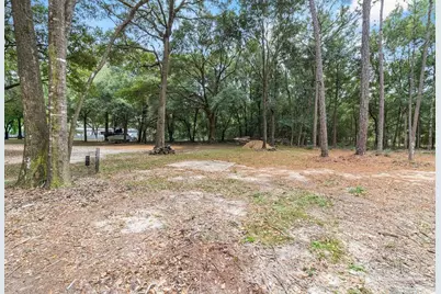 8004 Delta Dr, Milton, FL 32583 - Photo 8