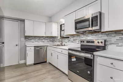 5855 Scotland Rd, Pensacola, FL 32526 - Photo 2