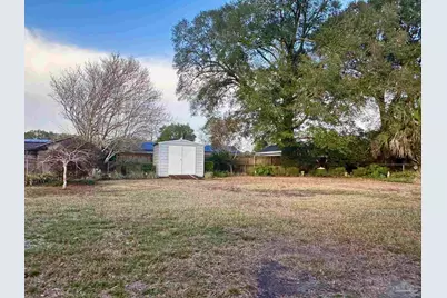 6514 Lark Ave, Milton, FL 32570 - Photo 8