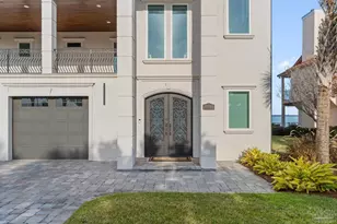 24 Baybridge Dr, Gulf Breeze, FL 32561 - Photo 2