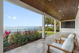 24 Baybridge Dr, Gulf Breeze, FL 32561 - Photo 60