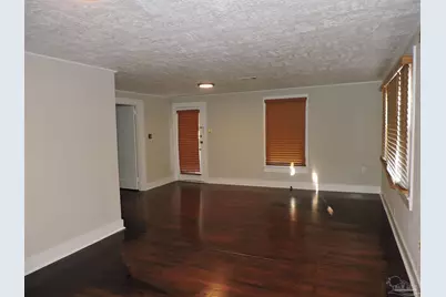916 E Hatton St, Pensacola, FL 32503 - Photo 8