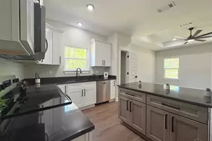 2942 N 14th Ave, Milton, FL 32583 - Photo 6