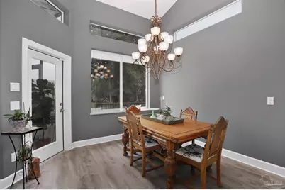 131 Shoreline Dr, Gulf Breeze, FL 32561 - Photo 10