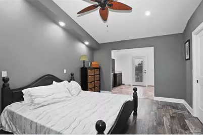 131 Shoreline Dr, Gulf Breeze, FL 32561 - Photo 22