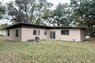 530 S Edgewood Cir, Pensacola, FL 32506 - Photo 2