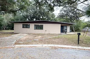 530 S Edgewood Cir, Pensacola, FL 32506 - Photo 1