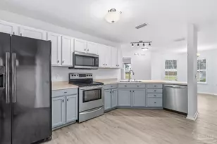 6439 Dallas Ave, Pensacola, FL 32526 - Photo 14