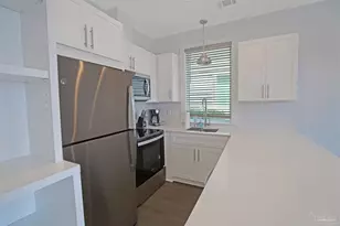 379 Clubbs St, Pensacola, FL 32502 - Photo 4