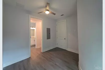 379 Clubbs St #A, Pensacola, FL 32502 - Photo 8