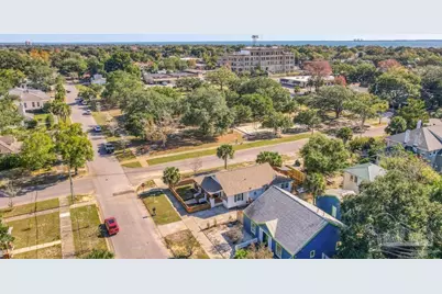 1015 E Brainerd St, Pensacola, FL 32503 - Photo 8