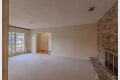 5700 Adelyn Rd, Pensacola, FL 32504 - Photo 4