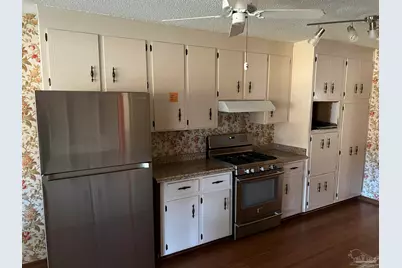 5700 Adelyn Rd, Pensacola, FL 32504 - Photo 8