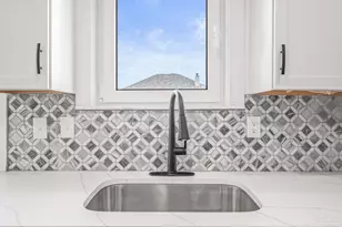 4732 Pine Ln, Pace, FL 32571 - Photo 4