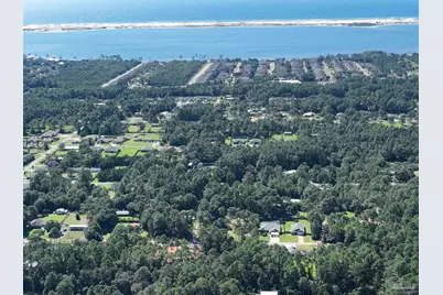 9126 Military Trl, Navarre, FL 32566 - Photo 6