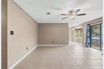 6036 W Shore Dr, Pensacola, FL 32526 - Photo 6