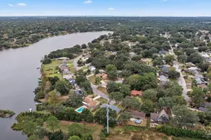 6036 W Shore Dr, Pensacola, FL 32526 - Photo 30