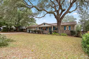 6036 W Shore Dr, Pensacola, FL 32526 - Photo 32