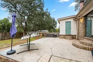 6036 W Shore Dr, Pensacola, FL 32526 - Photo 22