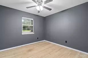 6036 W Shore Dr, Pensacola, FL 32526 - Photo 18