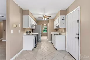 6036 W Shore Dr, Pensacola, FL 32526 - Photo 10