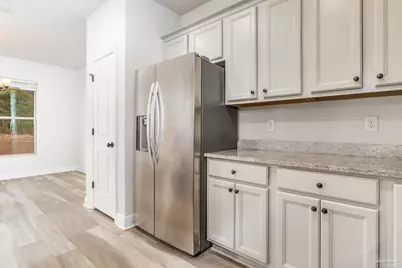 5723 Maggie Rose Cir, Milton, FL 32570 - Photo 10