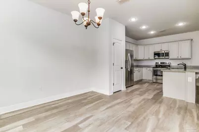 5723 Maggie Rose Cir, Milton, FL 32570 - Photo 14