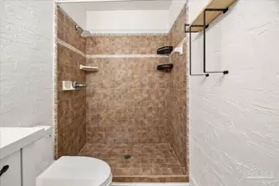 2726 Sanibel Pl, Gulf Breeze, FL 32563 - Photo 20