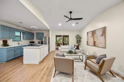 2726 Sanibel Pl, Gulf Breeze, FL 32563 - Photo 2