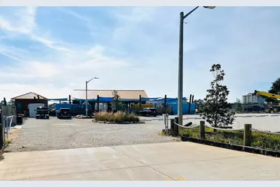 5904 N Bay Point Dr, Pensacola, FL 32507 - Photo 34