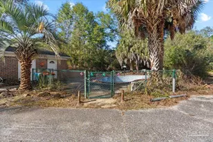 5560 Willard Norris Rd, Milton, FL 32570 - Photo 46