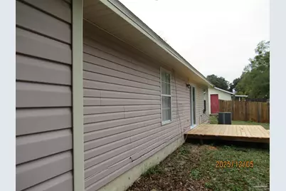 526 Greenberry Dr, Cantonment, FL 32533 - Photo 4