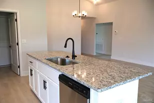 1490 Lansing Dr, Pensacola, FL 32504 - Photo 2