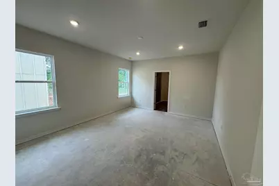 10794 Lucie Ct, Pensacola, FL 32526 - Photo 4