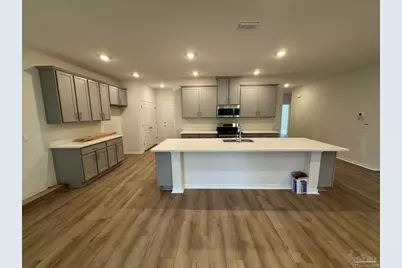 10794 Lucie Ct, Pensacola, FL 32526 - Photo 2