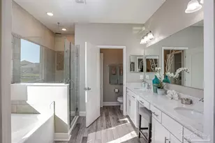 10802 Lucie Ct, Pensacola, FL 32526 - Photo 6