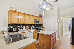 6711 Desoto St, Navarre, FL 32566 - Photo 10