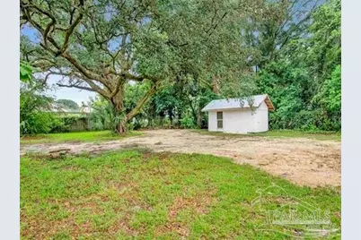 1220 N Kirk St, Pensacola, FL 32505 - Photo 8