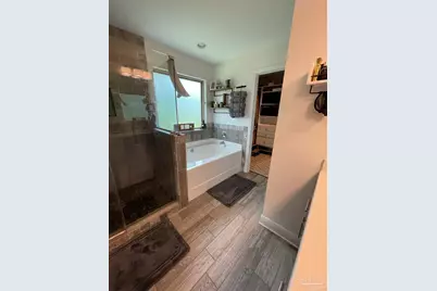 5402 Longhorn Trl, Gulf Breeze, FL 32563 - Photo 2