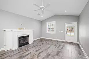 1121 E Maxwell St, Pensacola, FL 32503 - Photo 10