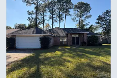10 Arapaho Dr, Pensacola, FL 32507 - Photo 1