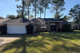 10 Arapaho Dr, Pensacola, FL 32507 - Photo 1