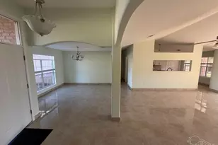 10 Arapaho Dr, Pensacola, FL 32507 - Photo 2