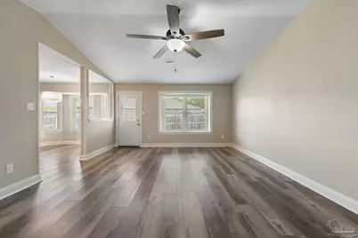 686 Seapine Cir, Pensacola, FL 32506 - Photo 16