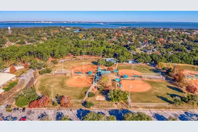 204 S Sunset Blvd, Gulf Breeze, FL 32561 - Photo 56