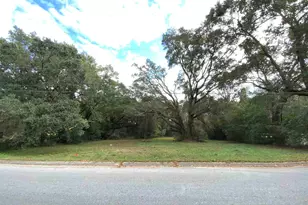 627 E Ditmar St, Pensacola, FL 32503 - Photo 1