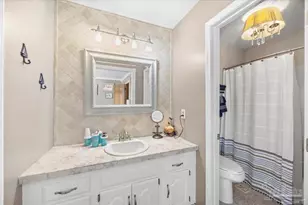 1810 Sea Pines Ln, Navarre, FL 32566 - Photo 36