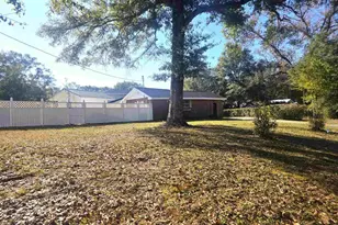 6001 W Hwy 4, Century, FL 32535 - Photo 16