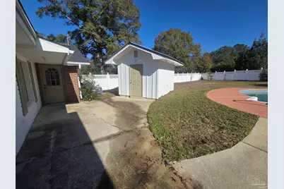 6001 W Hwy 4, Century, FL 32535 - Photo 12