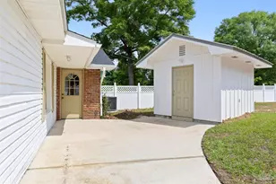 6001 W Hwy 4, Century, FL 32535 - Photo 8